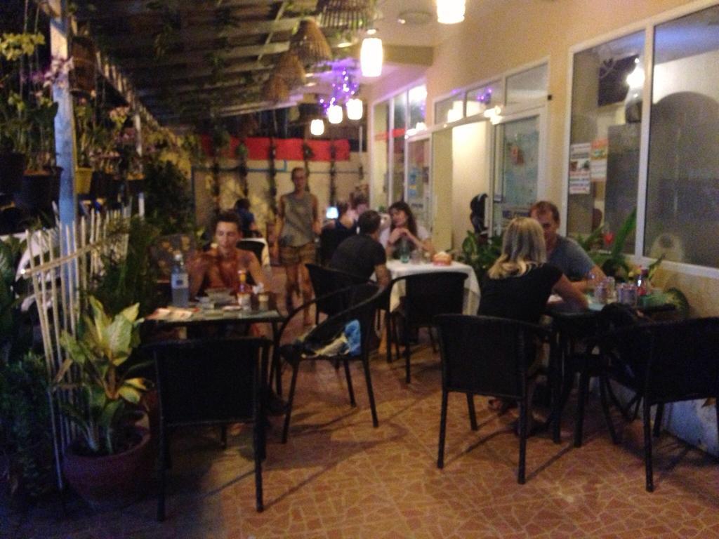 Homeland Guesthouse Phnom Penh Esterno foto