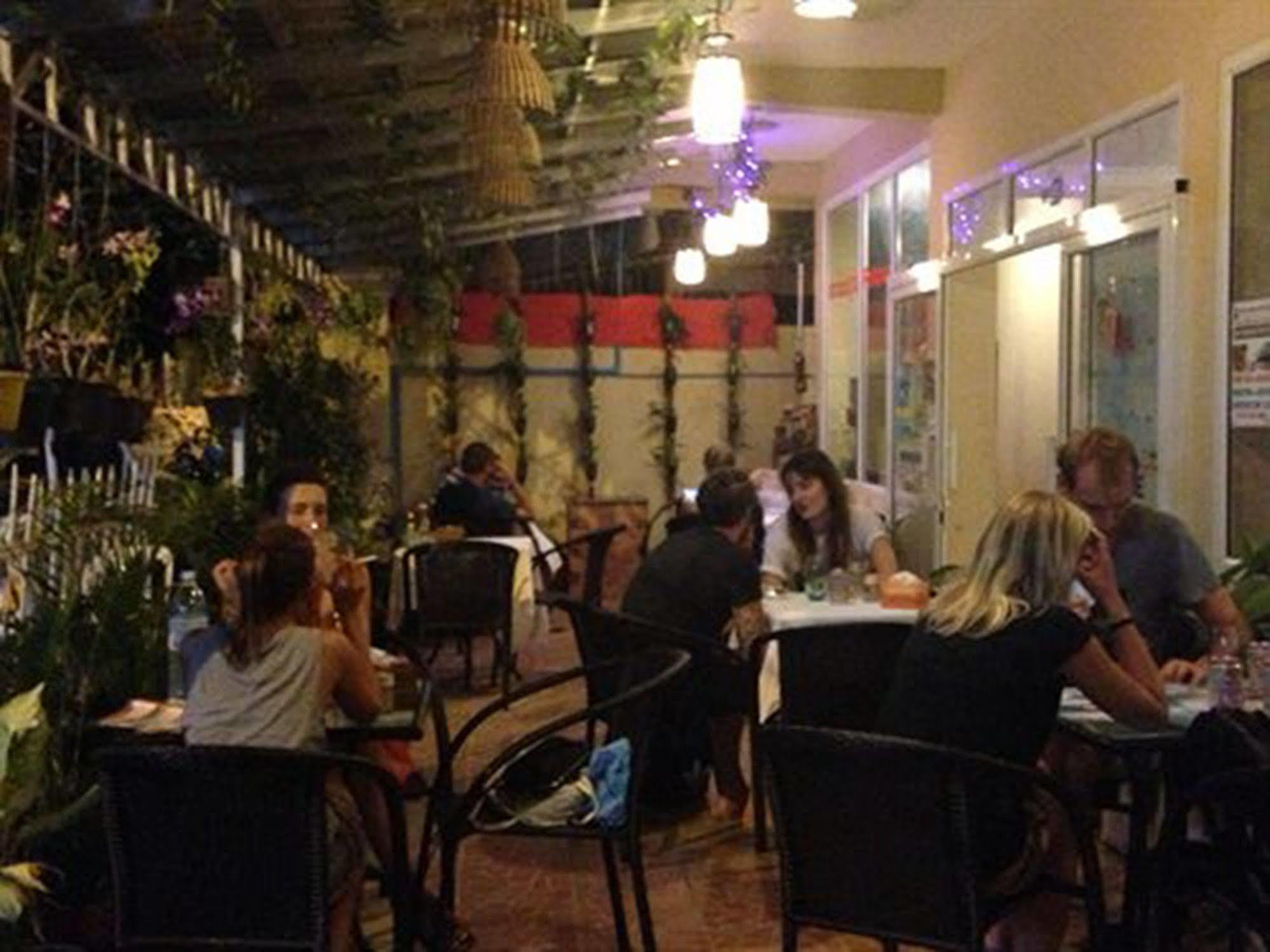 Homeland Guesthouse Phnom Penh Esterno foto