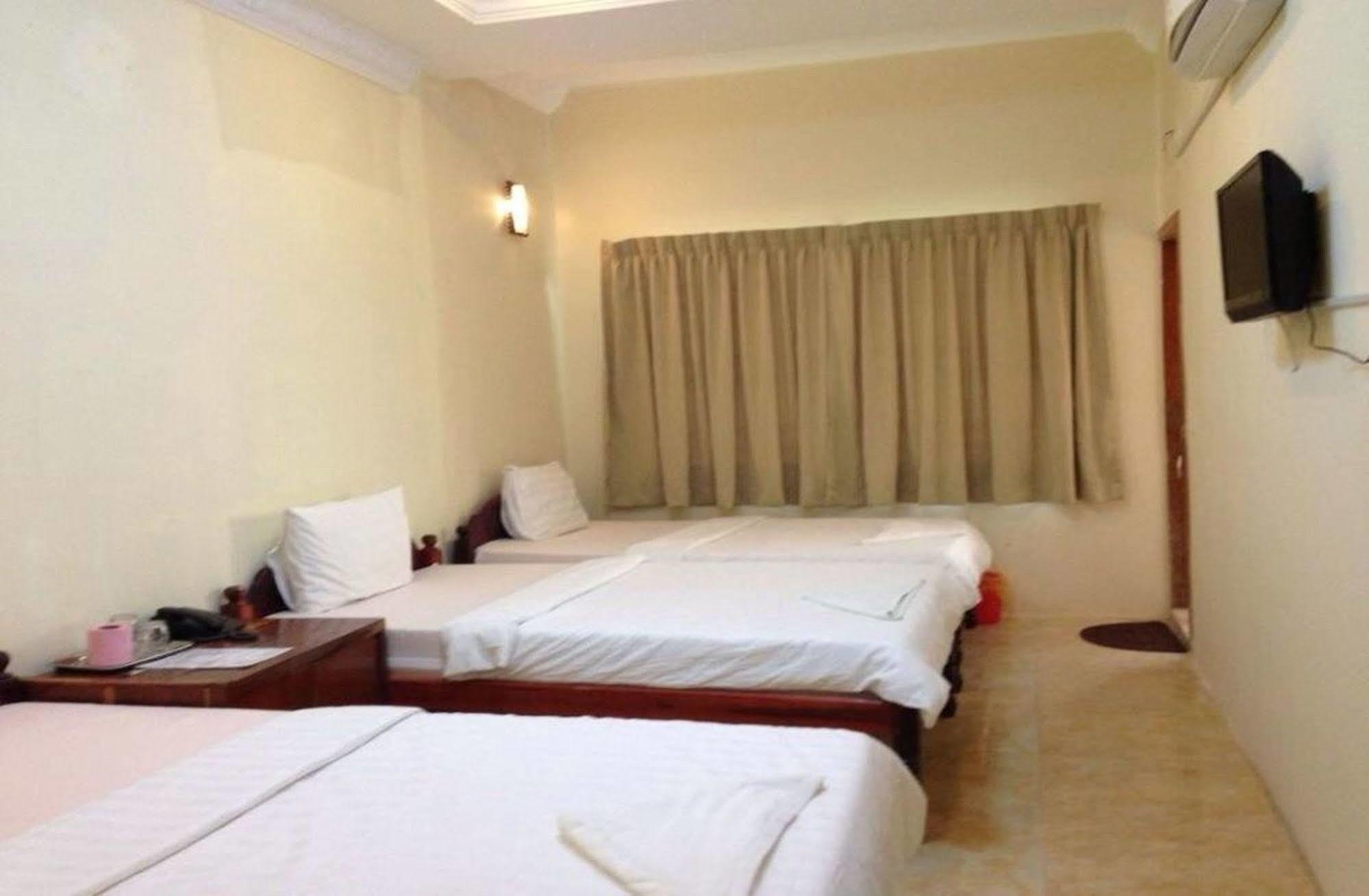 Homeland Guesthouse Phnom Penh Esterno foto