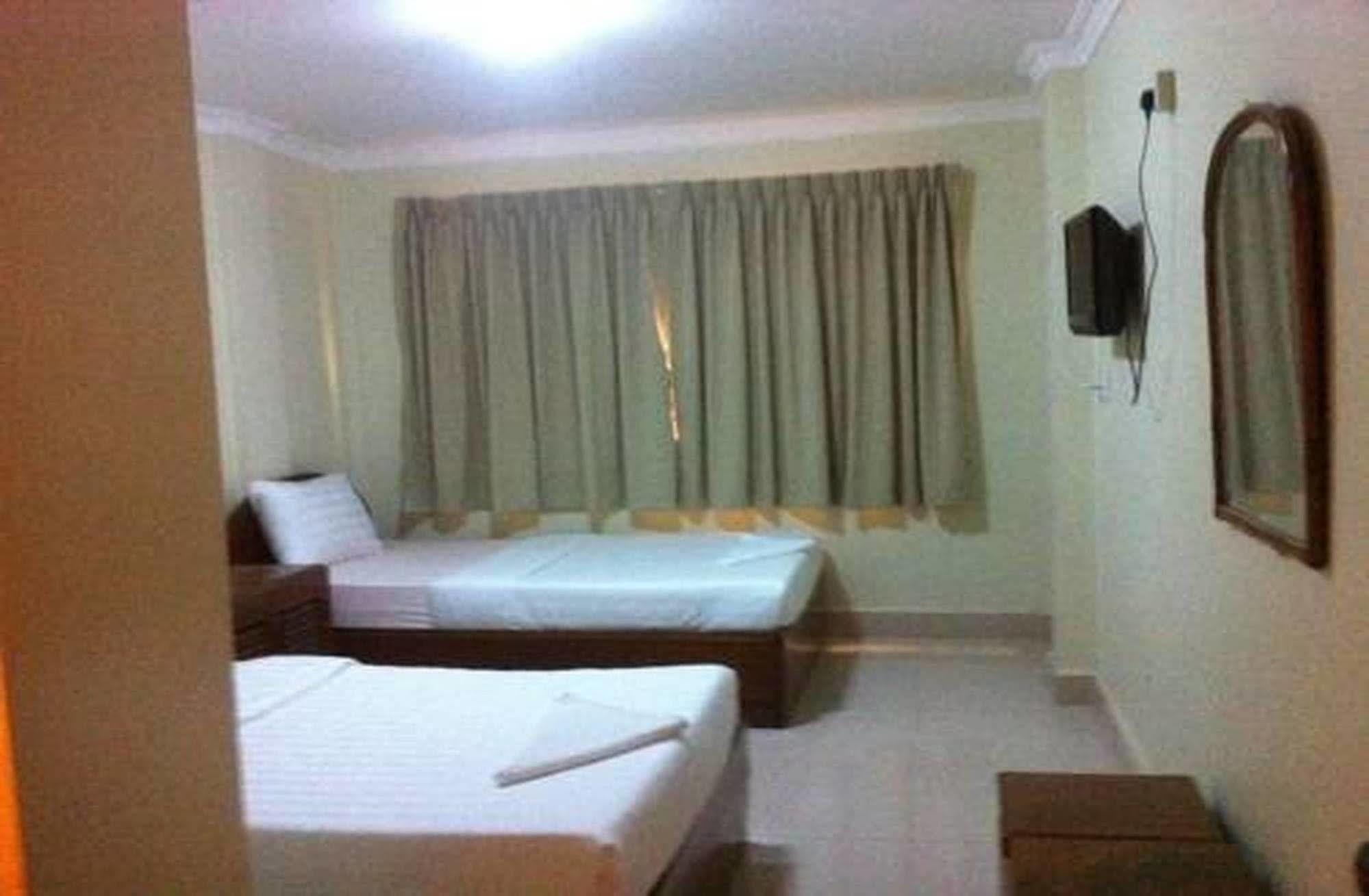 Homeland Guesthouse Phnom Penh Esterno foto