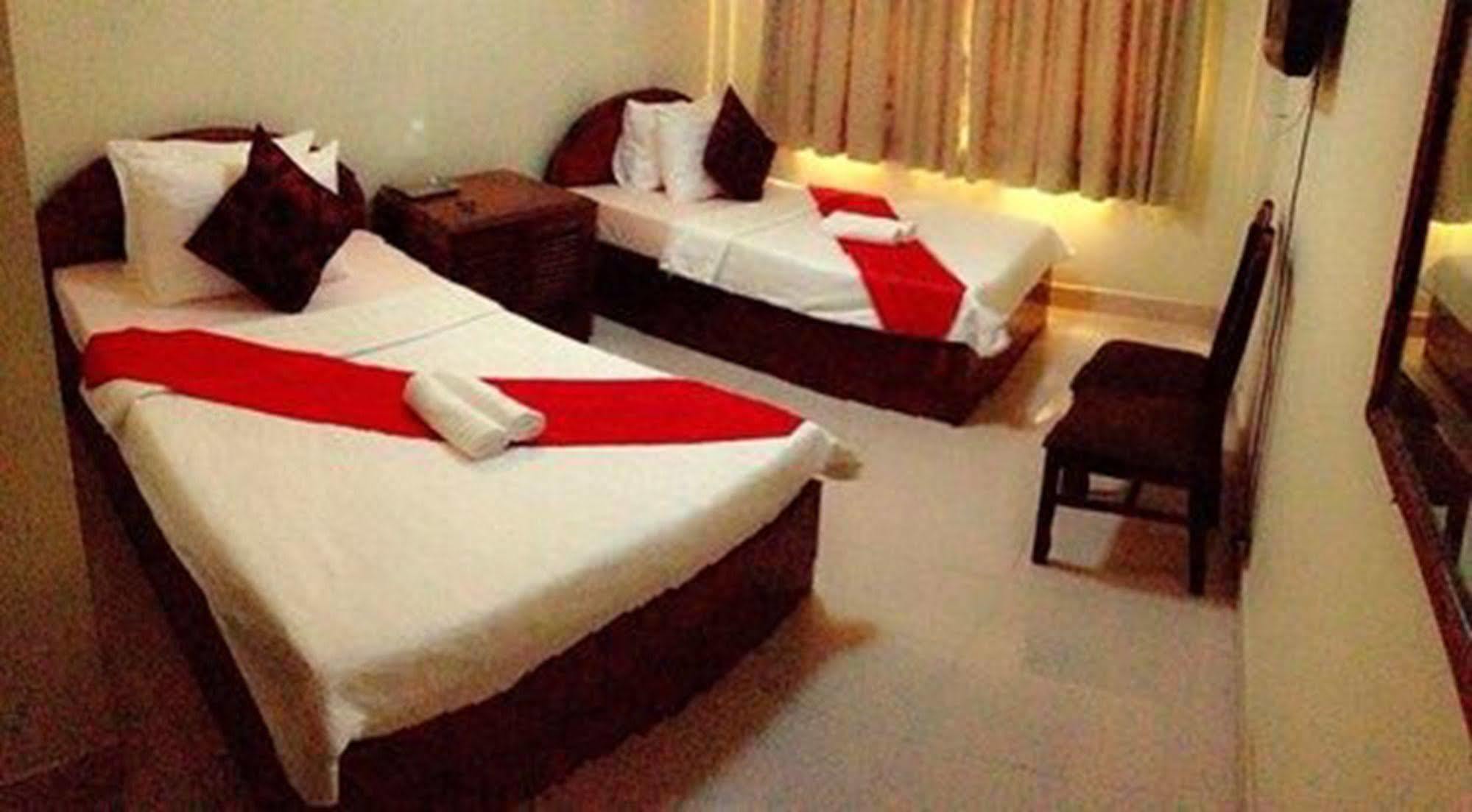 Homeland Guesthouse Phnom Penh Esterno foto
